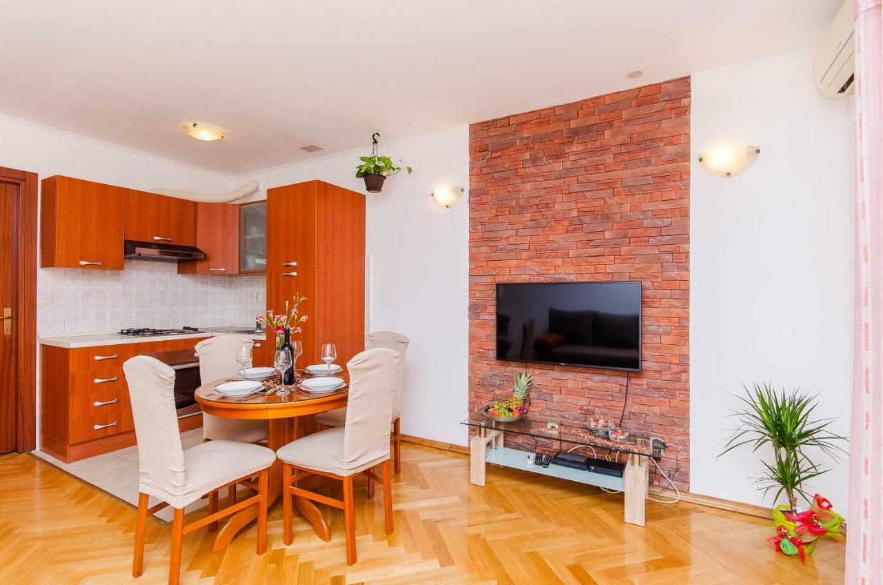 Apartment Lucija スプリト エクステリア 写真