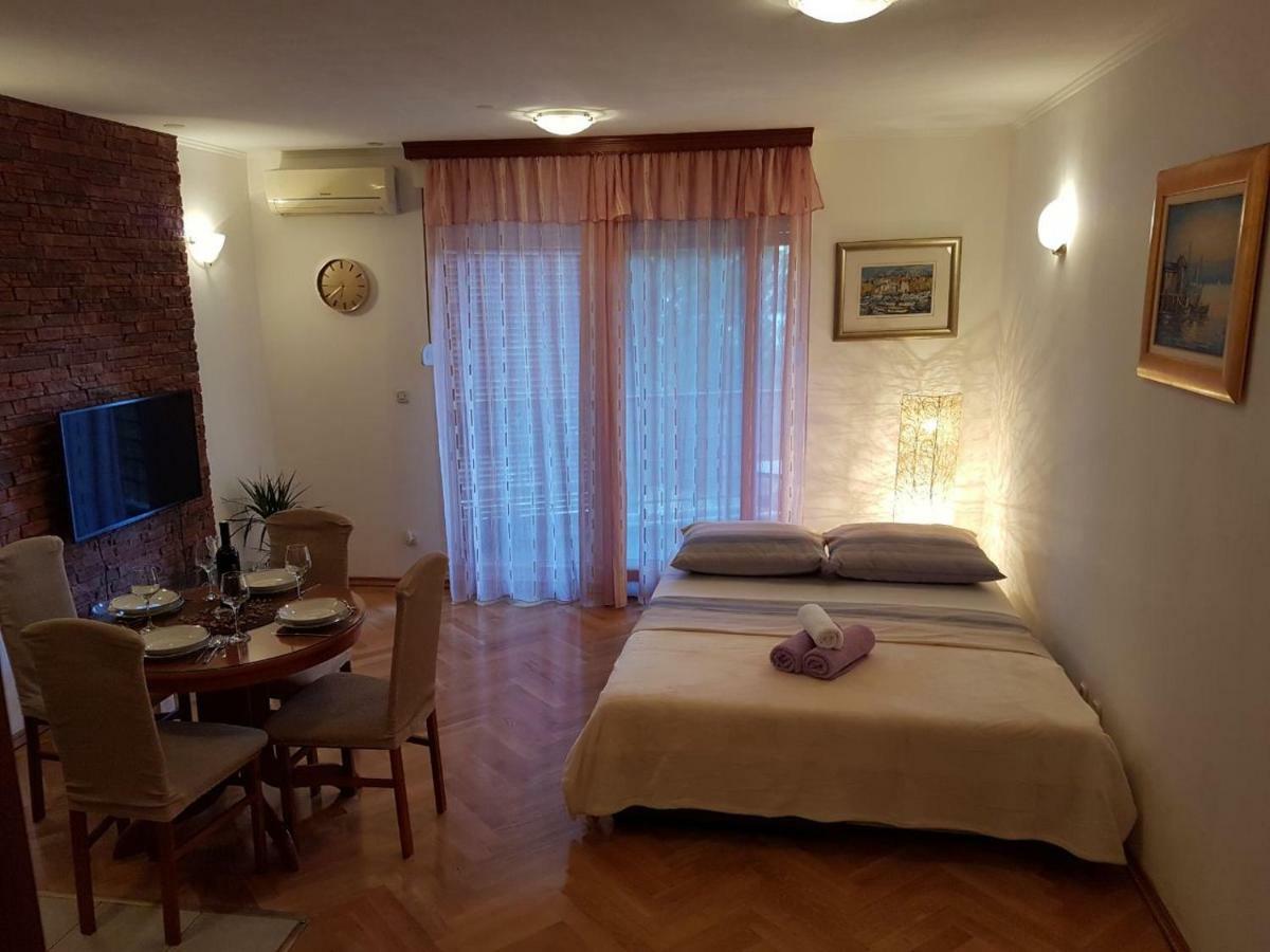 Apartment Lucija スプリト エクステリア 写真